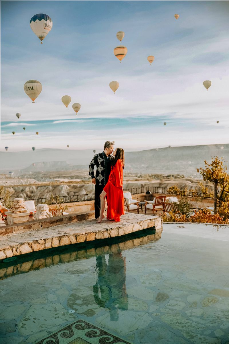 Photoshoot on a cave hotel terrace overlooking Cappadocia